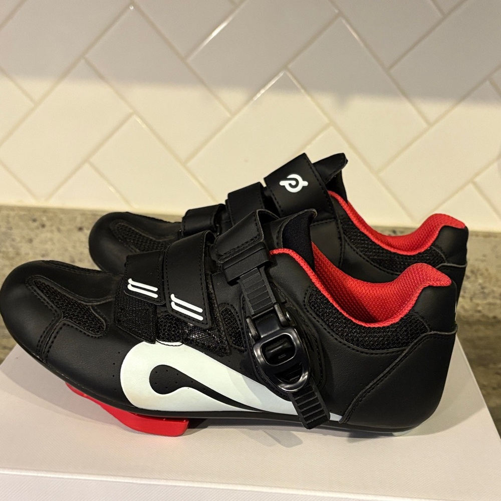 Peloton bike spin shoes